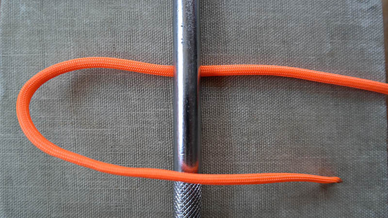 Illustration for article titled Knot Tying Process Images